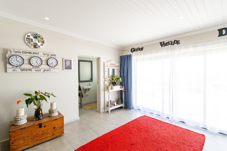 5 Bedroom Property for Sale in Da Gama Bay Western Cape